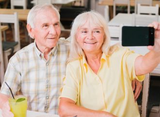 Empat Langkah Ciptakan Hidup Sehat di Usia Senja