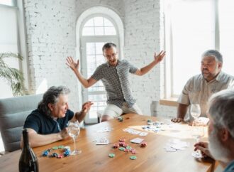 NILAI POSITIF TINGGAL DI PANTI JOMPO