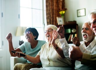 4 KUNCI SUKSES LANSIA HIDUP SENDIRI