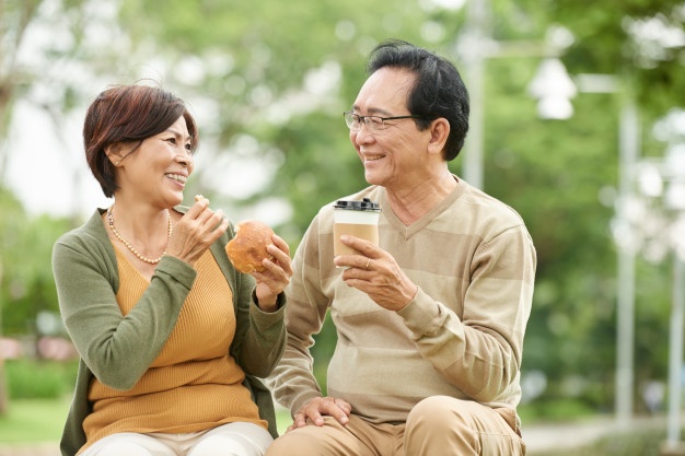 6 TIP MEMBANGKITKAN NAFSU MAKAN LANSIA