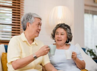 7 KEBIASAAN MENCEGAH MENJADI LANSIA GALAK