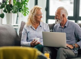 WARNA PAKAIAN MENCERMINKAN KEPRIBADIAN