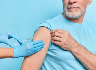 REKOMENDASI 7 VAKSIN UNTUK LANSIA