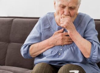 DAYA TAHAN TUBUH MELEMAH, LANSIA RENTAN TERSERANG TB (TUBERKULOSIS)