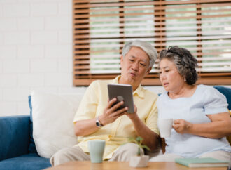 TIP PENGASUHAN JARAK JAUH BAGI LANSIA