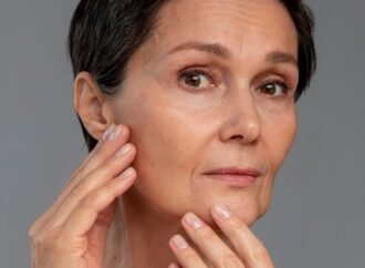 INGIN AWET MUDA? HINDARI POLA MAKAN TINGGI GULA, KARENA ASUPAN GULA BERLEBIH BISA MEMBUAT KITA CEPAT TUA