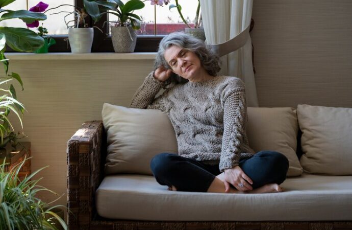 7 KONDISI KESEHATAN YANG DAPAT MENYEBABKAN MASALAH INGATAN