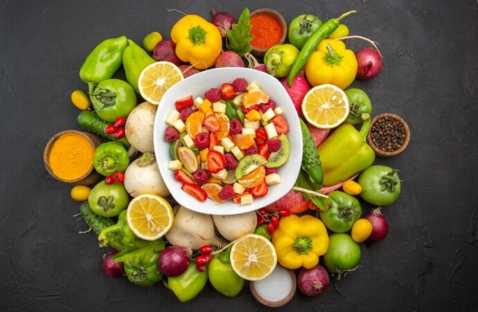 CEK, Apakah MAKANAN BERWARNA MEMENUHI SEBAGIAN BESAR ISI PIRING MAKANMU?