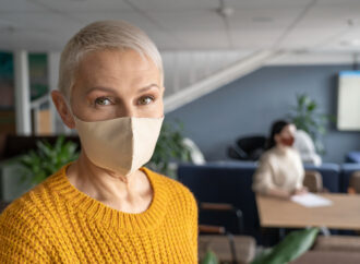 COVID-19 BELUM BERAKHIR: Apa yang Harus Dilakukan agar Lansia Tetap Aman?