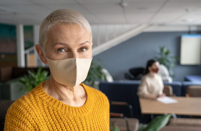 COVID-19 BELUM BERAKHIR: Apa yang Harus Dilakukan agar Lansia Tetap Aman?