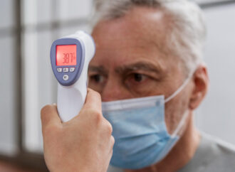 COVID-19 BELUM BERAKHIR: Cermati Gejalanya