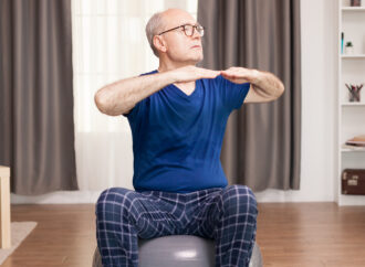 CARA SEDERHANA MENDAMPINGI LANSIA SAKIT (2)