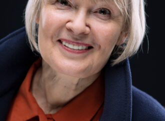 POTONGAN RAMBUT LANSIA AGAR TETAP TAMPIL SEGAR