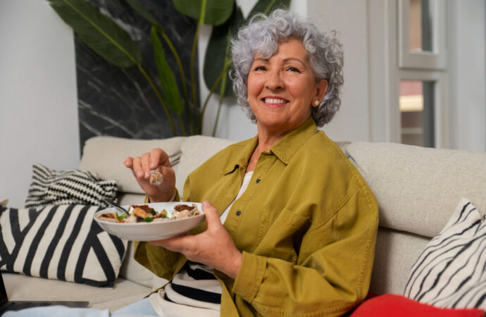 CARA AMAN PUASA INTERMITEN  UNTUK LANSIA