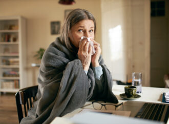 6 LANGKAH SEMBUH DARI FLU PADA LANSIA